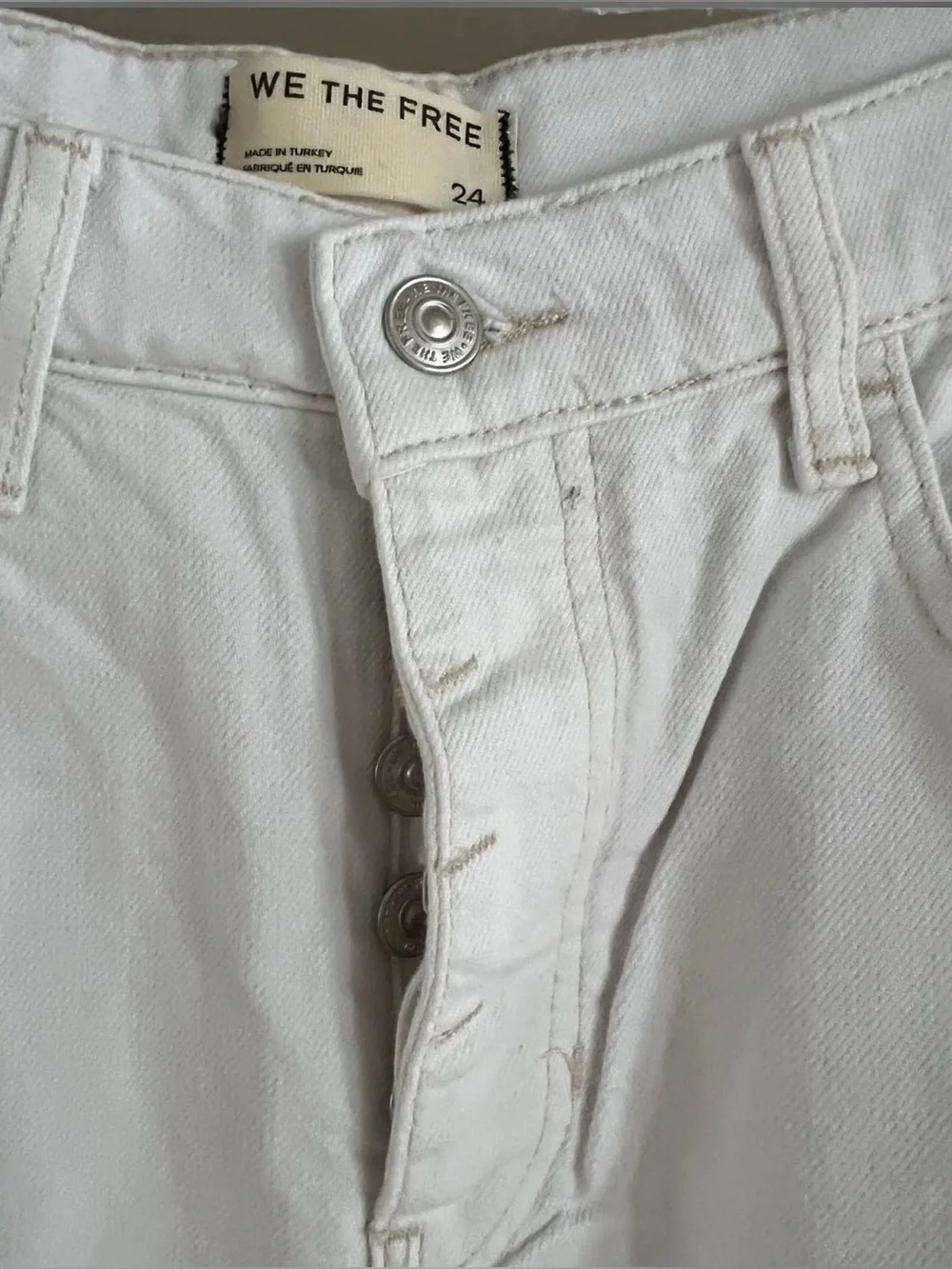 We The Free Good Luck Mid-Rise Barrel Jeans in Optic White in Size 24 NWOT